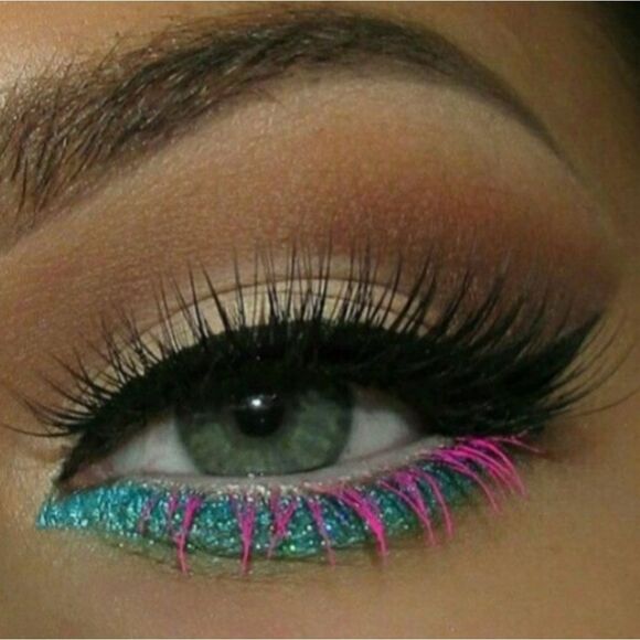 Pat Mcgrath Dark Star Pink Mystique Mascara (Hot Pink) - Picture 4 of 13